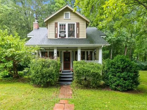 11 Hale Rd, Clyde, NC 28721 photo 2