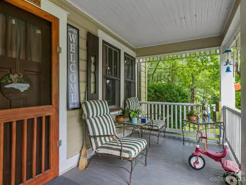 11 Hale Rd, Clyde, NC 28721 photo 4