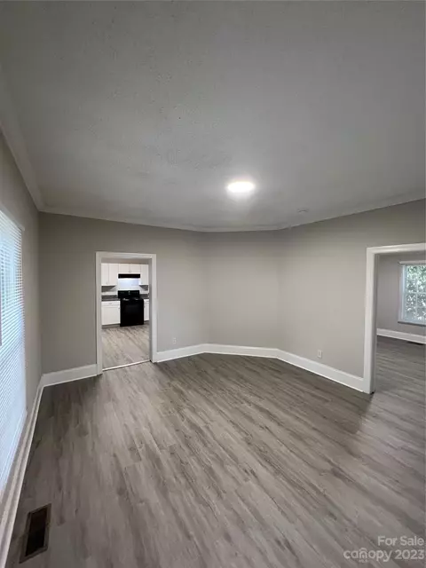 207 Flowe Ave, Kannapolis, NC 28083 photo 2