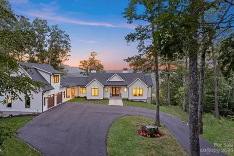 501 High Road Overlook Overlook, Hendersonville, NC 28739
