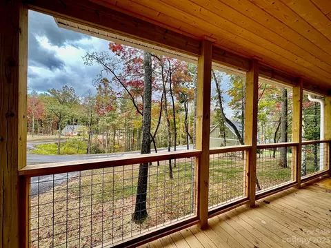152 Cascade Ridge Rd, Fairview, NC 28730 photo 2