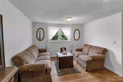 9 Alzena Rd, Sylva, NC 28779 photo 8