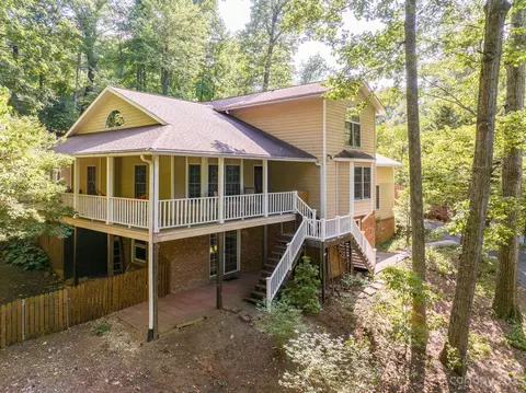 327 Cedar Crest Dr, Asheville, NC 28803