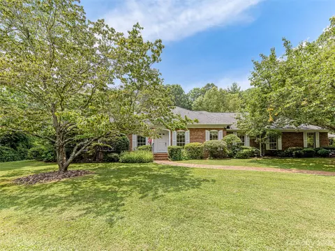 108 Sondley Pkwy, Asheville, NC 28805