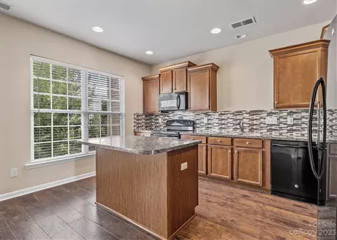 3143 Coventry Commons Dr, Mint Hill, NC 28227