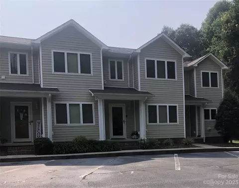 3253 White Oak Ct #J7, Claremont, NC 28610