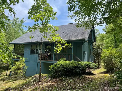 9 Shuford Mountain Rd, Penrose, NC 28766