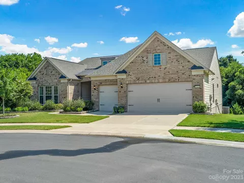 3168 Bartlett St, Fort Mill, SC 29715