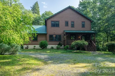 312 Blueberry Ln, Boone, NC 28607 photo 2