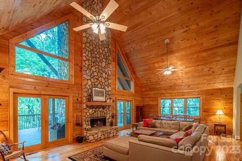 312 Blueberry Ln, Boone, NC 28607 photo 10