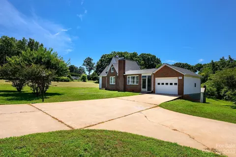 3318 Trinity Church Rd, Valdese, NC 28690