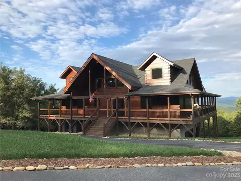 1853 Grandview Peaks Dr, Nebo, NC 28761