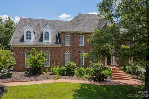 1439 Windy Ridge Rd, Charlotte, NC 28270