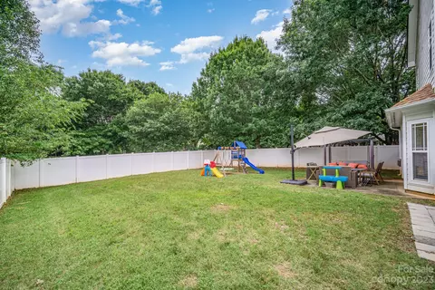 19245 Coachmans Trce, Cornelius, NC 28031 photo 34