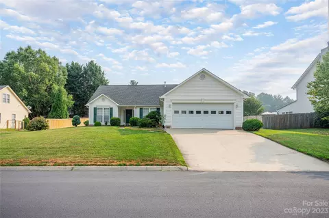 368 Glensprings Dr, Fletcher, NC 28732