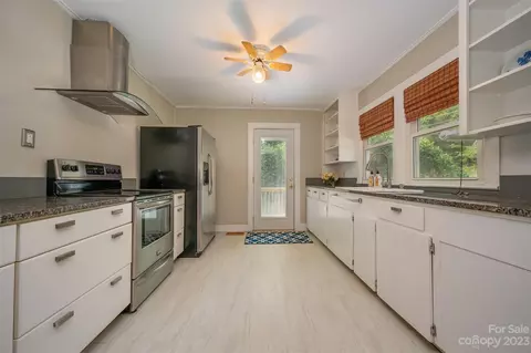 88 Grady Ave, Tryon, NC 28782 photo 11