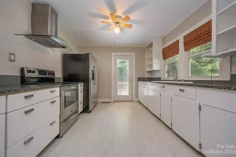 88 Grady Ave, Tryon, NC 28782 photo 13