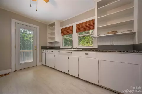 88 Grady Ave, Tryon, NC 28782 photo 12