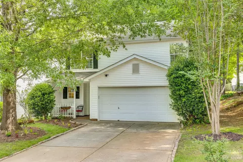408 Oak Crest Dr, Clover, SC 29710