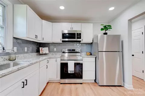3609 Robinson Cir, Gastonia, NC 28056