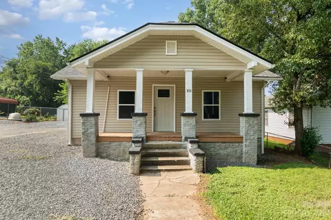 615 E St, Newton, NC 28658 photo 3