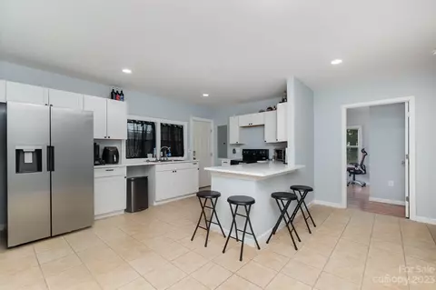 615 E St, Newton, NC 28658 photo 7