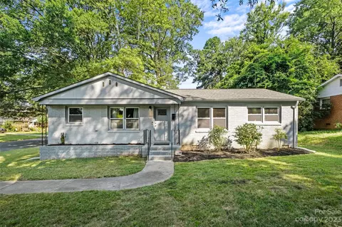 2701 Athens Pl, Charlotte, NC 28205