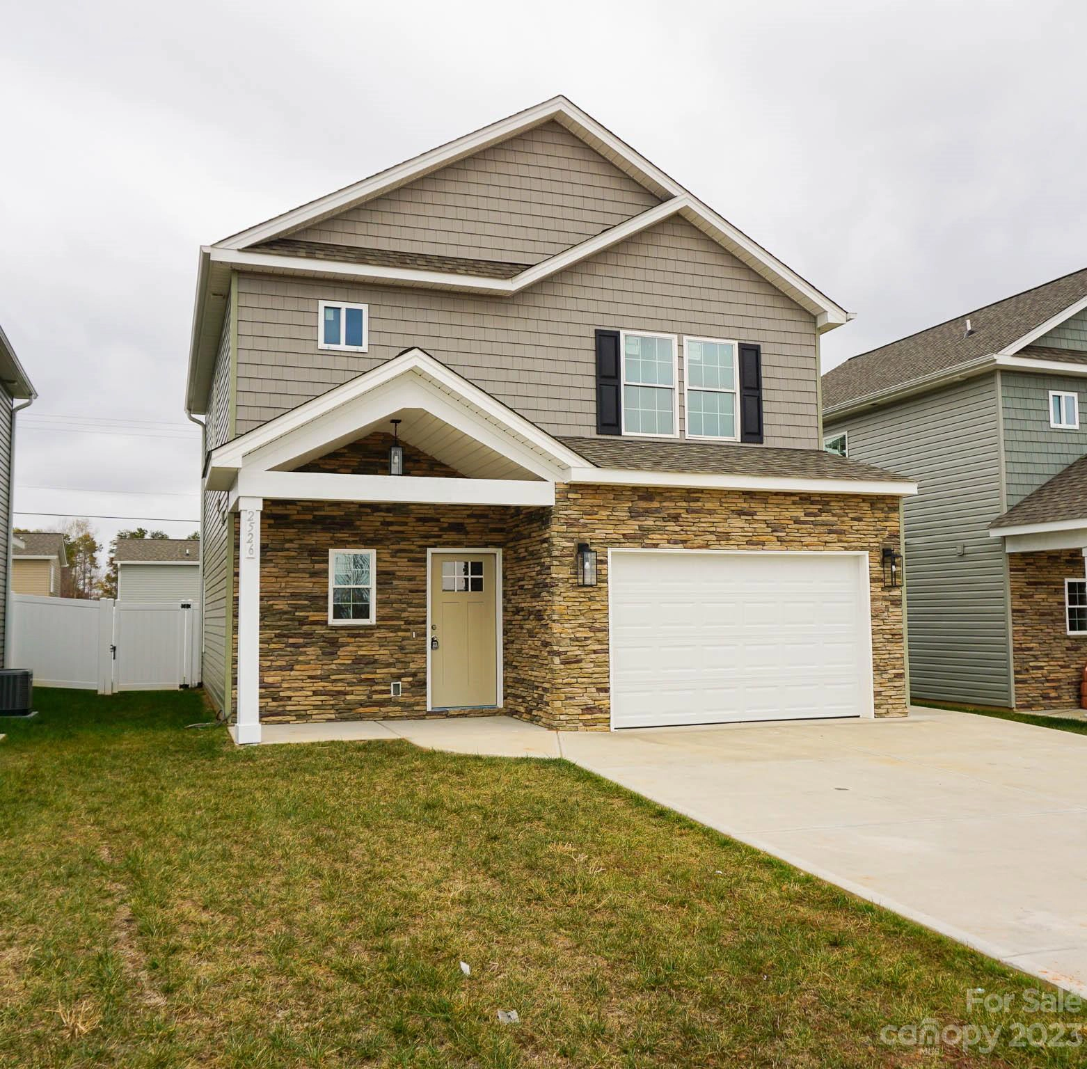 2526 Snow Creek Ne Rd NE  