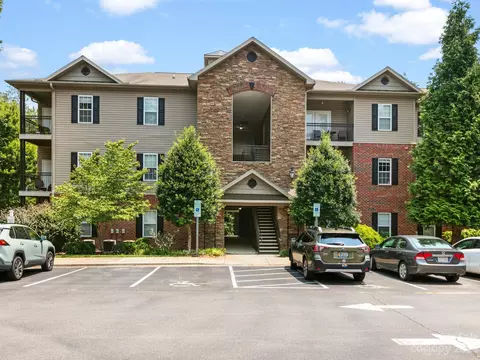 626 Appeldoorn Cir, Asheville, NC 28803