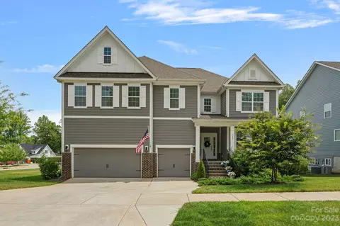 166 Canoe Pole Ln, Mooresville, NC 28117