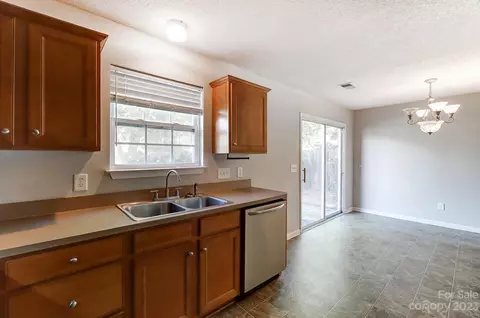 503 River View Dr, Lowell, NC 28098 photo 11