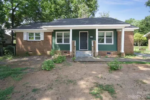1105 Pondella Dr, Charlotte, NC 28213