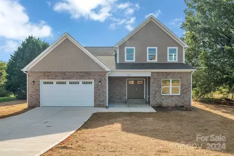 627 Lithia Inn Rd, Lincolnton, NC 28092