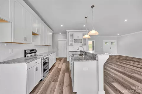 635 Lithia Inn Rd, Lincolnton, NC 28092