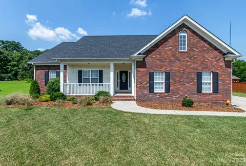2707 Falling Leaf Ct, Monroe, NC 28110