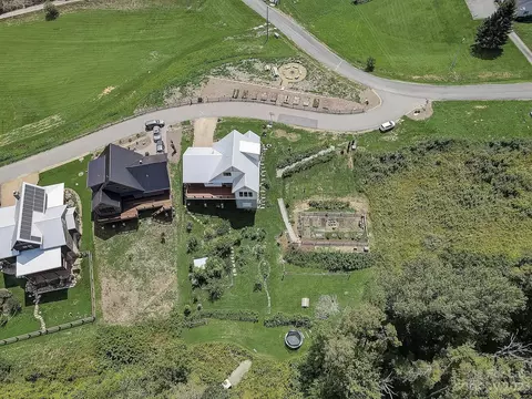 208 Westridge Farm Rd #5, Asheville, NC 28804