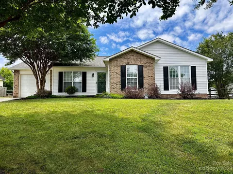 4205 Four Winds Ct SW, Concord, NC 28027