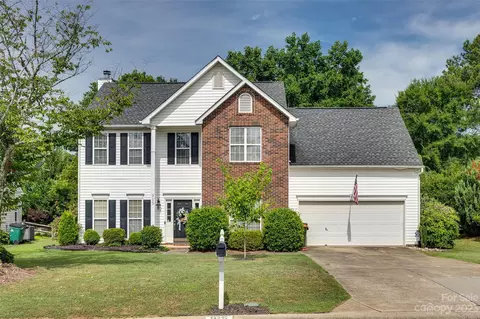 915 Knightsbridge Rd, Fort Mill, SC 29708