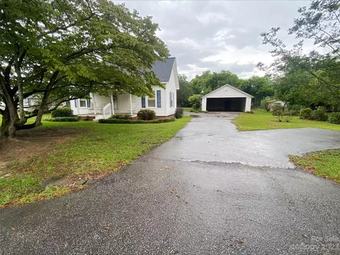 145 E 4th St, Kershaw, SC 29067 photo 3