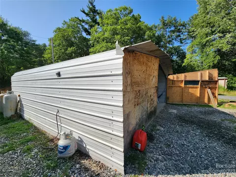 84 Miller Rd, Marshall, NC 28753 photo 15