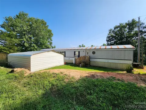 84 Miller Rd, Marshall, NC 28753 photo 13