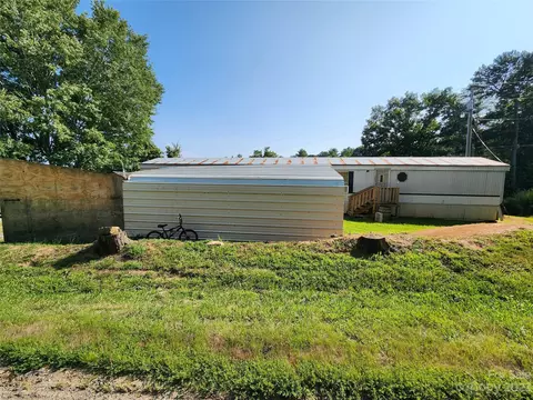 84 Miller Rd, Marshall, NC 28753 photo 12