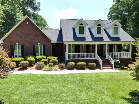 616 Red Fox Trl, Statesville, NC 28677