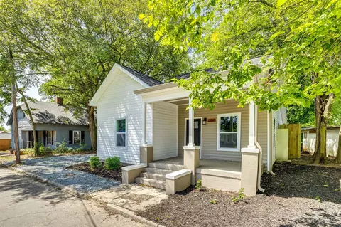 302 Cedar St, Lancaster, SC 29720 photo 2