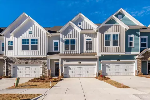 9030 Charles Francis Ln, Cornelius, NC 28031