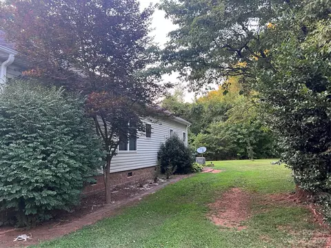 115 Holiday Dr, Salisbury, NC 28146 photo 4