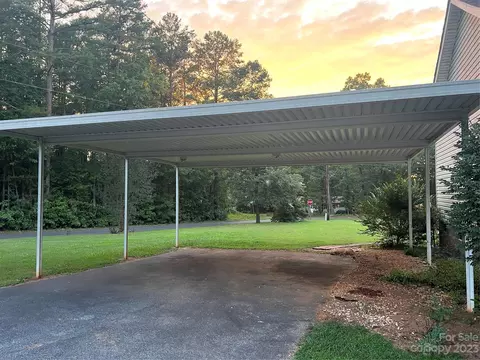 115 Holiday Dr, Salisbury, NC 28146 photo 5