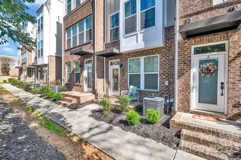 717 Magnolia Mill Ln, Charlotte, NC 28206