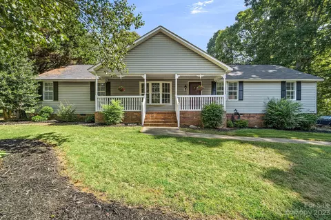 181 Hickory Creek Dr, Gastonia, NC 28052