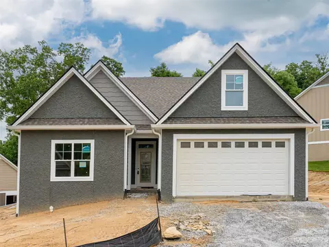 241 Millbrae 1656 Loop #1656, Hendersonville, NC 28791